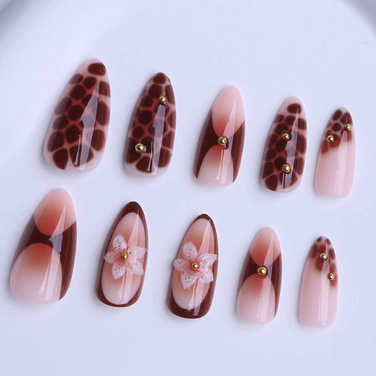 Collection of Handmade 3D Almond Press-On Nails, Spotted Floral Nail Art Tips, Trendy European & American Style Reusable Fake Nails