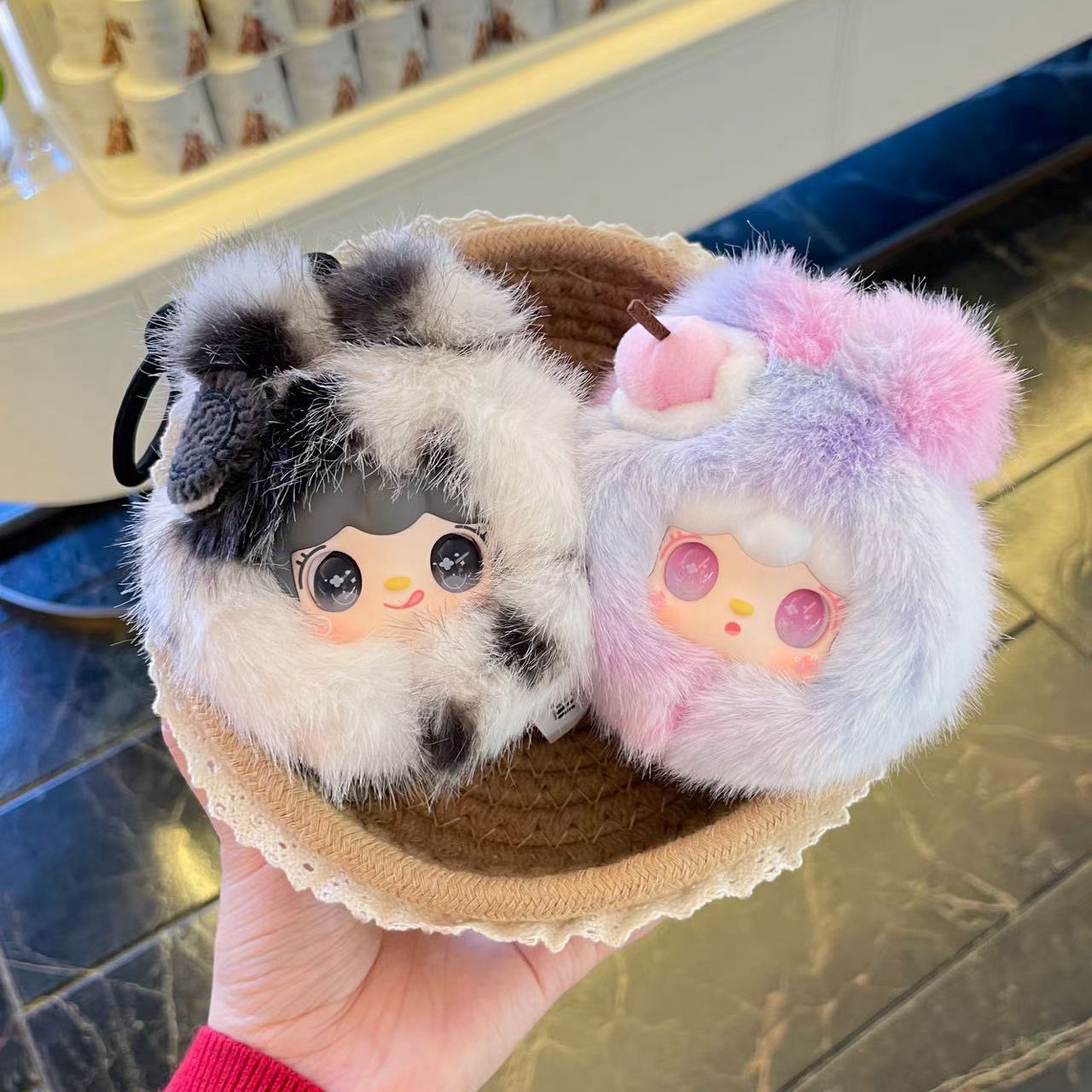 Yooki Mirror Comb Series Heat Charging Station Plush Blind Box – Kawaii Collectible Figure, Cute Mystery Toy, Bag Charm Pendant Gift