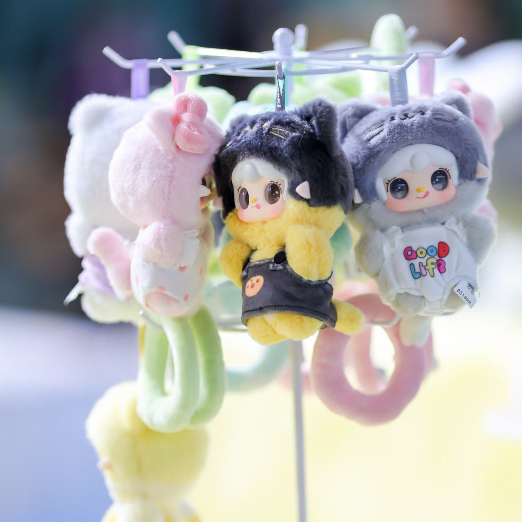Yooki Meow Meow Summer Party Series Plush Blind Box Cute Collectible Doll Keychain Pendant Gift