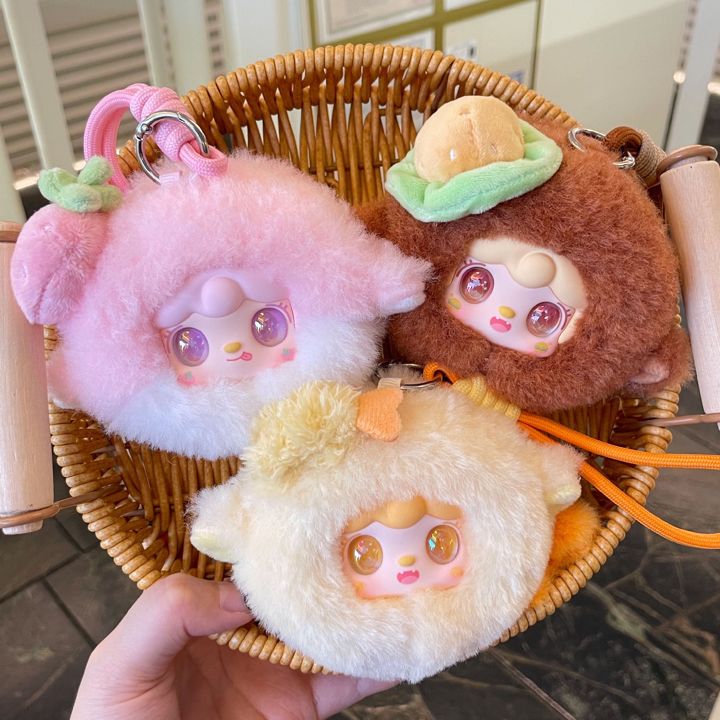 Yooki Mirror Comb Series Heat Charging Station Plush Blind Box – Kawaii Collectible Figure, Cute Mystery Toy, Bag Charm Pendant Gift