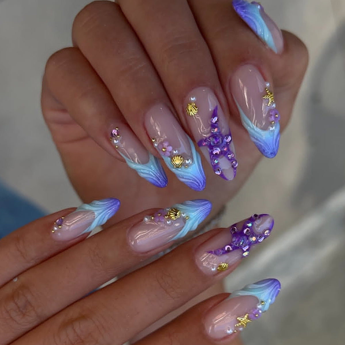 Purple Rhinestone Almond Press-On Nails, Handmade French Fake Nails with 3D Line Art Details, Glamorous Sparkling European & American Style Manicure Set