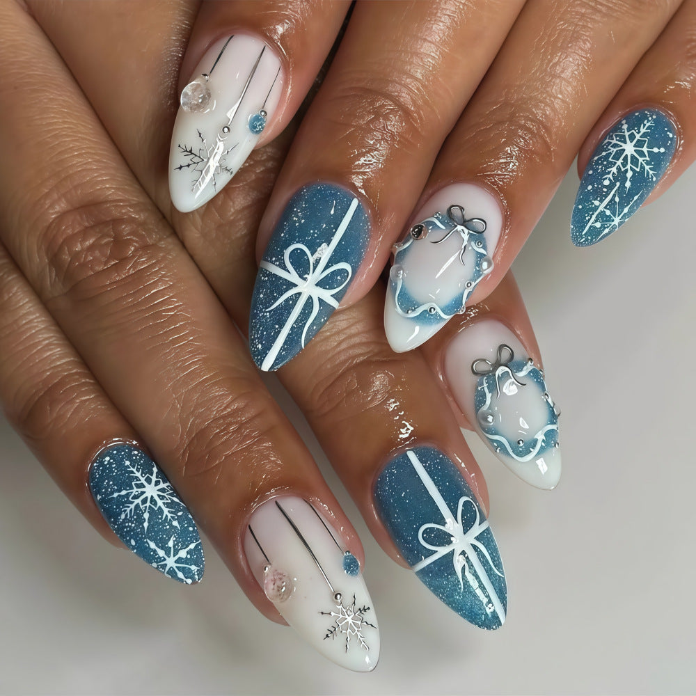 Ice Blue Glitter Christmas Press-On Nails – Hand-Painted Wreath & Rhinestone False Nails, Sparkly Holiday Nail Art, Reusable Christmas Manicure Set