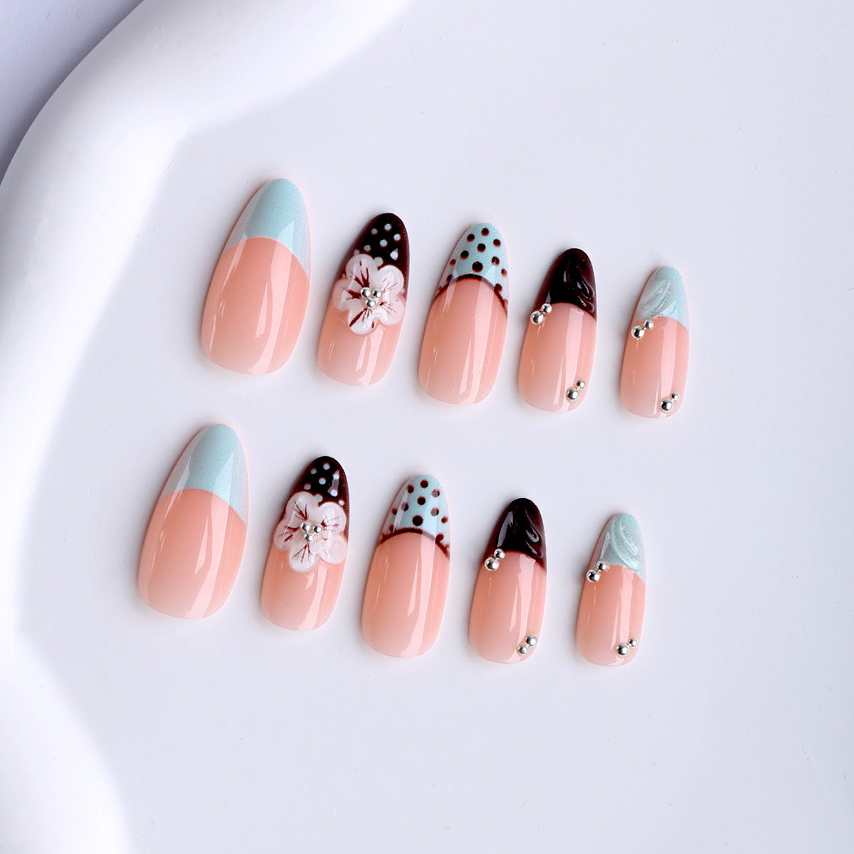 Handmade Fall & Winter French Tip Press-On Nails, Short Almond Nail Tips, Polka Dot 3D Floral Design, Rhinestone False Nails 🍂🌸💅