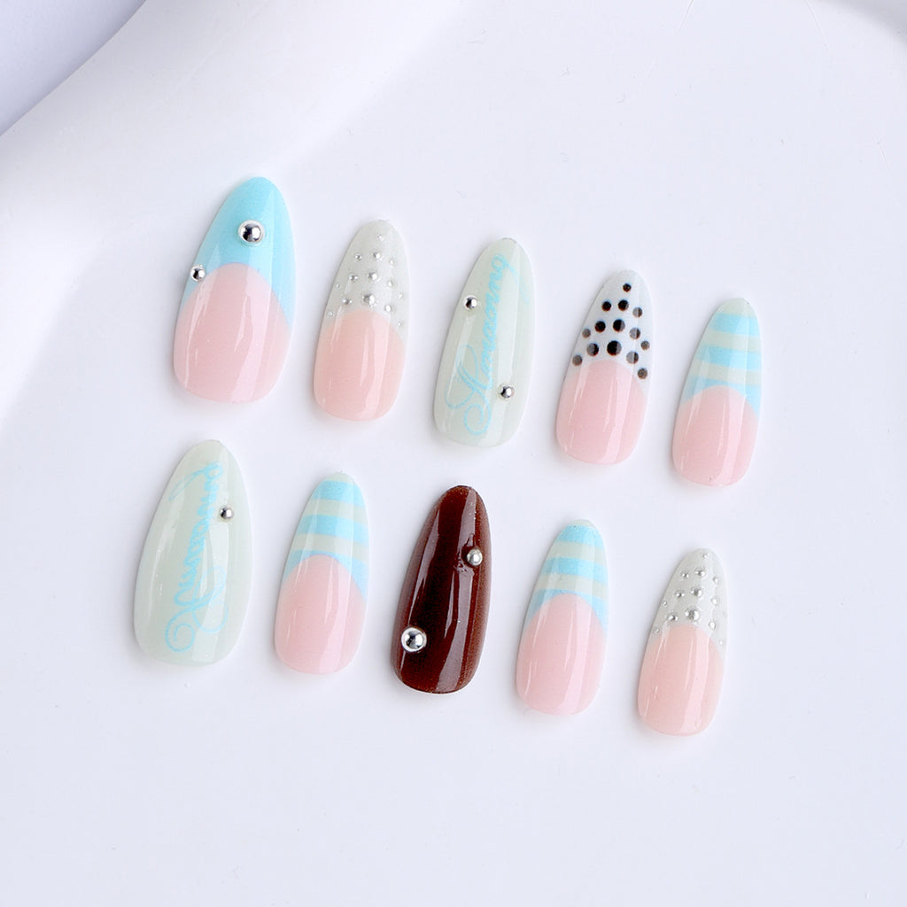 Handmade Almond Press-On Nails, Y2K Baddie Retro Punk Style Fake Nails, Edgy Fall & Winter Nail Tips, Vintage Gothic-Inspired Manicure Set